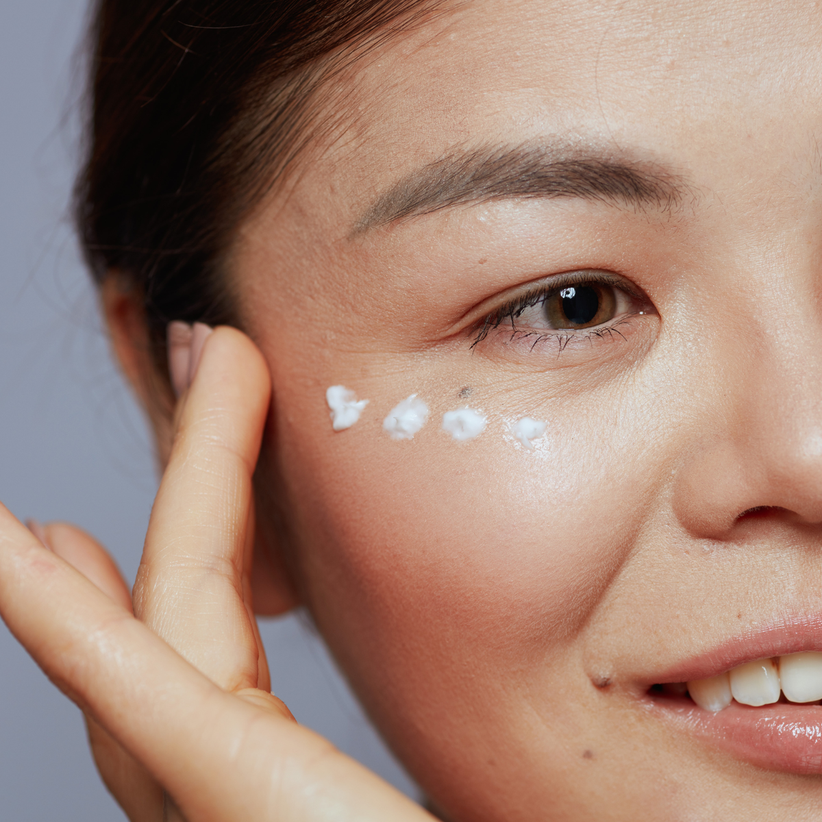 Paracress Extract vs. Caffeine for the Eye Area