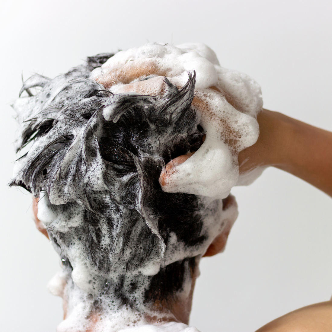 Why I Don’t Recommend You Switch Your Shampoo (Yet)