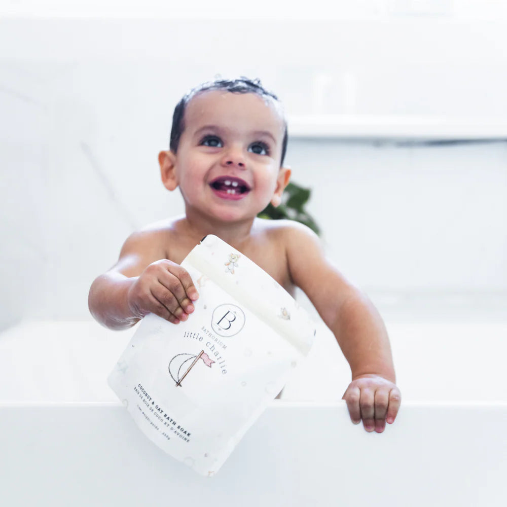 little charlie™ Bath Soak & Konjac Sponge Gift Set